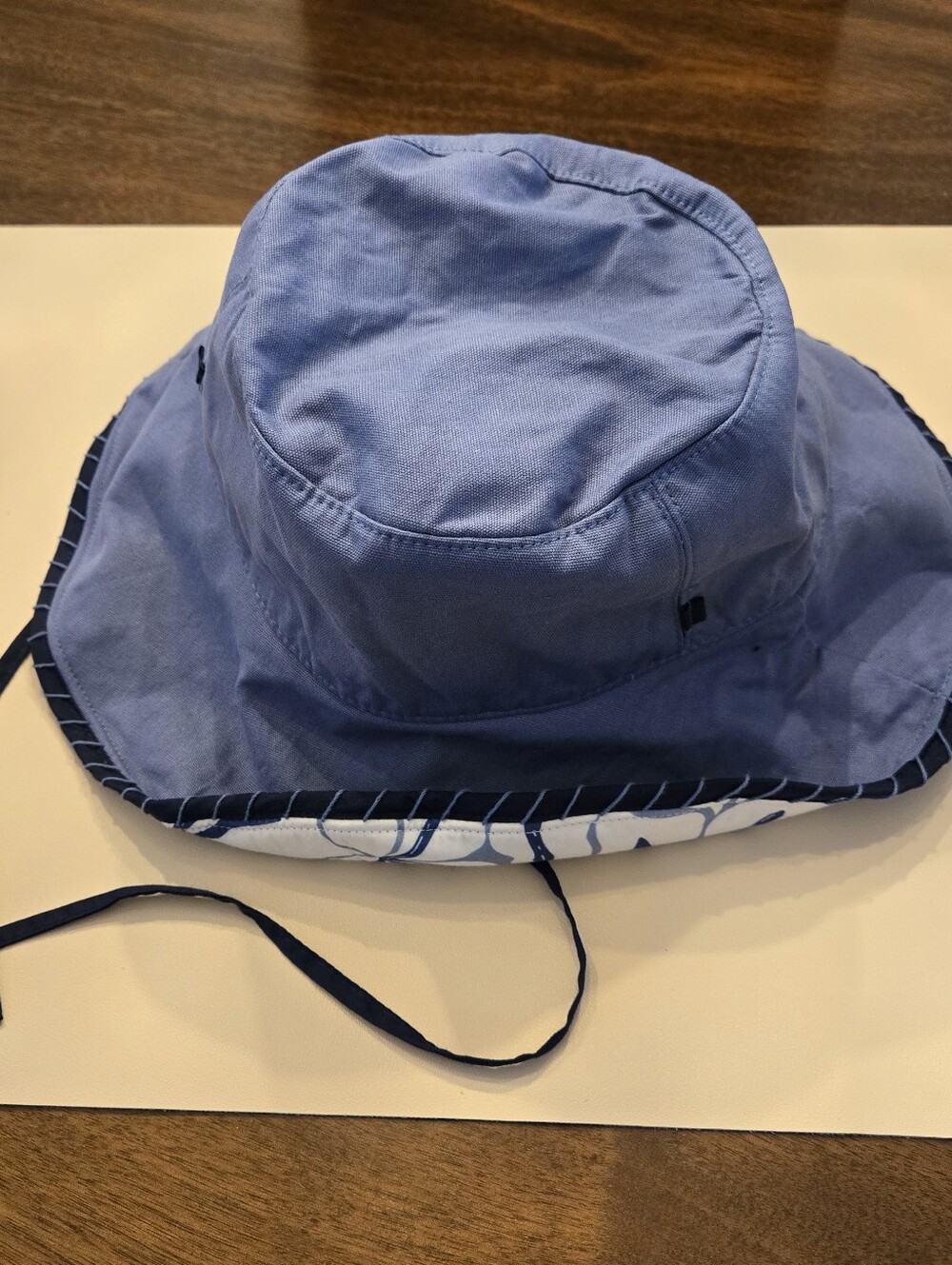 SPRIGS Reversible Sun Hat with Whipstitch Detail - Blue & White NWT